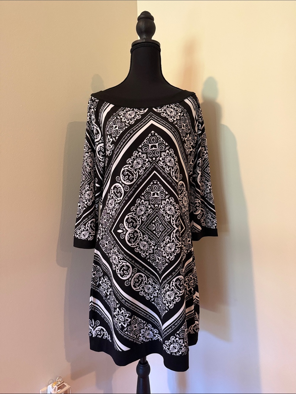 White House Black Market Black and White Paisley Boatneck Tunic